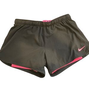 Nike shorts size small